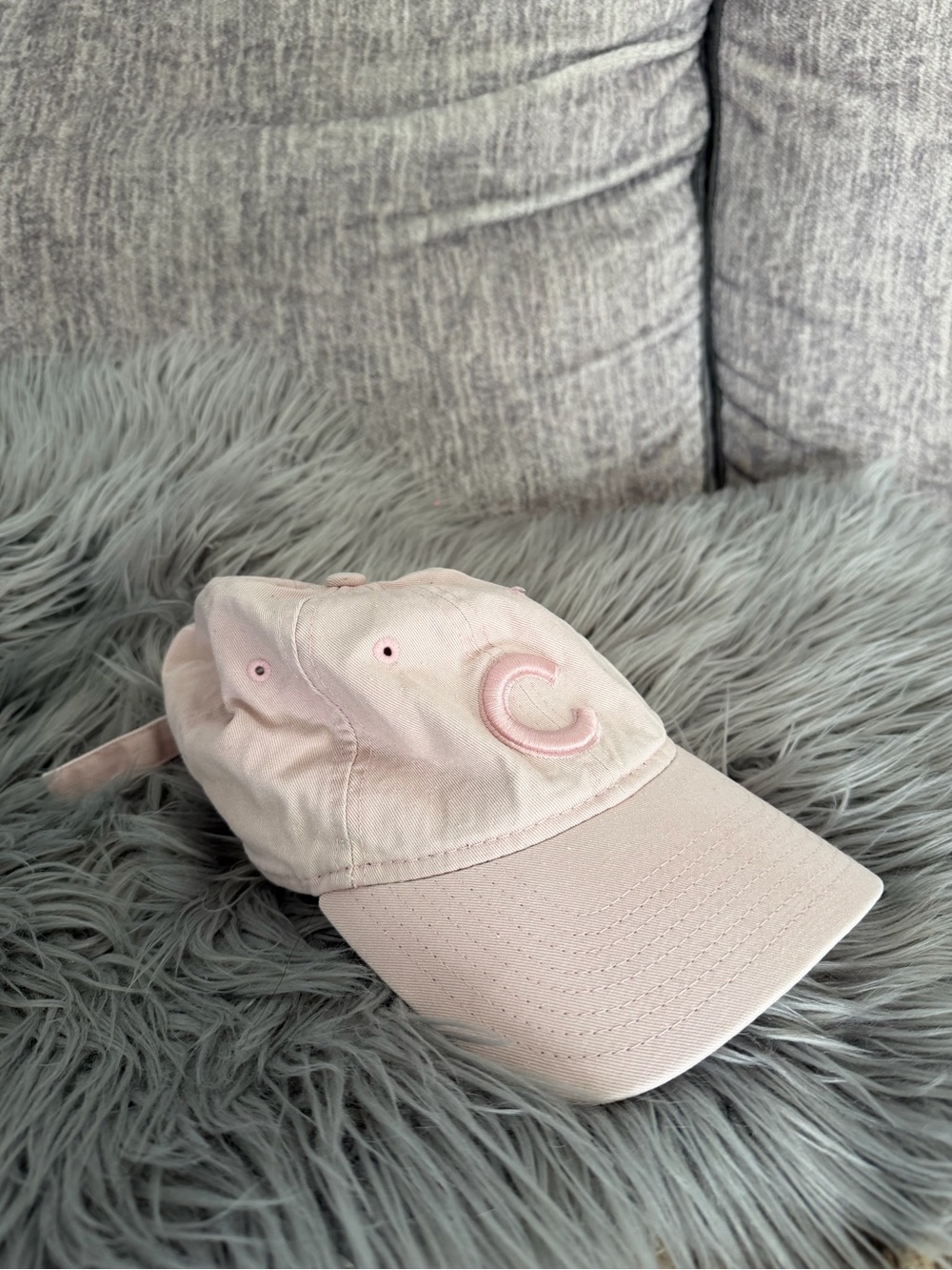 New Era Women’s Pink Blush Rose Gold Cubs Hat Cap Relaxed Fit Baseball
